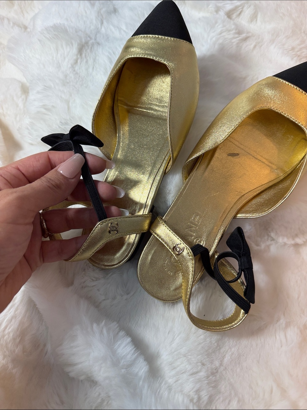 CHANEL Gold and Black Pointed-Toe Slingback Flats - Picture 8 of 12